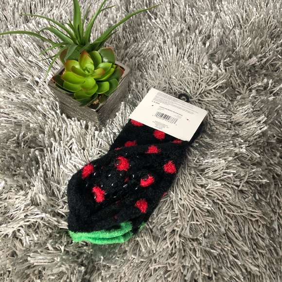 TREAT YO ELF 2-PACK MICRO VELOUR SLIPPER SOCKS - Picture 5 of 6
